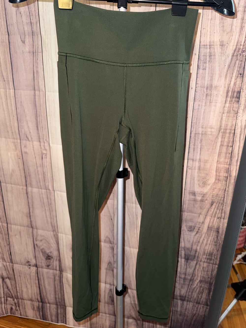 Athleta Transcend Stash Tight Leggings Olive Green High Rise - medium